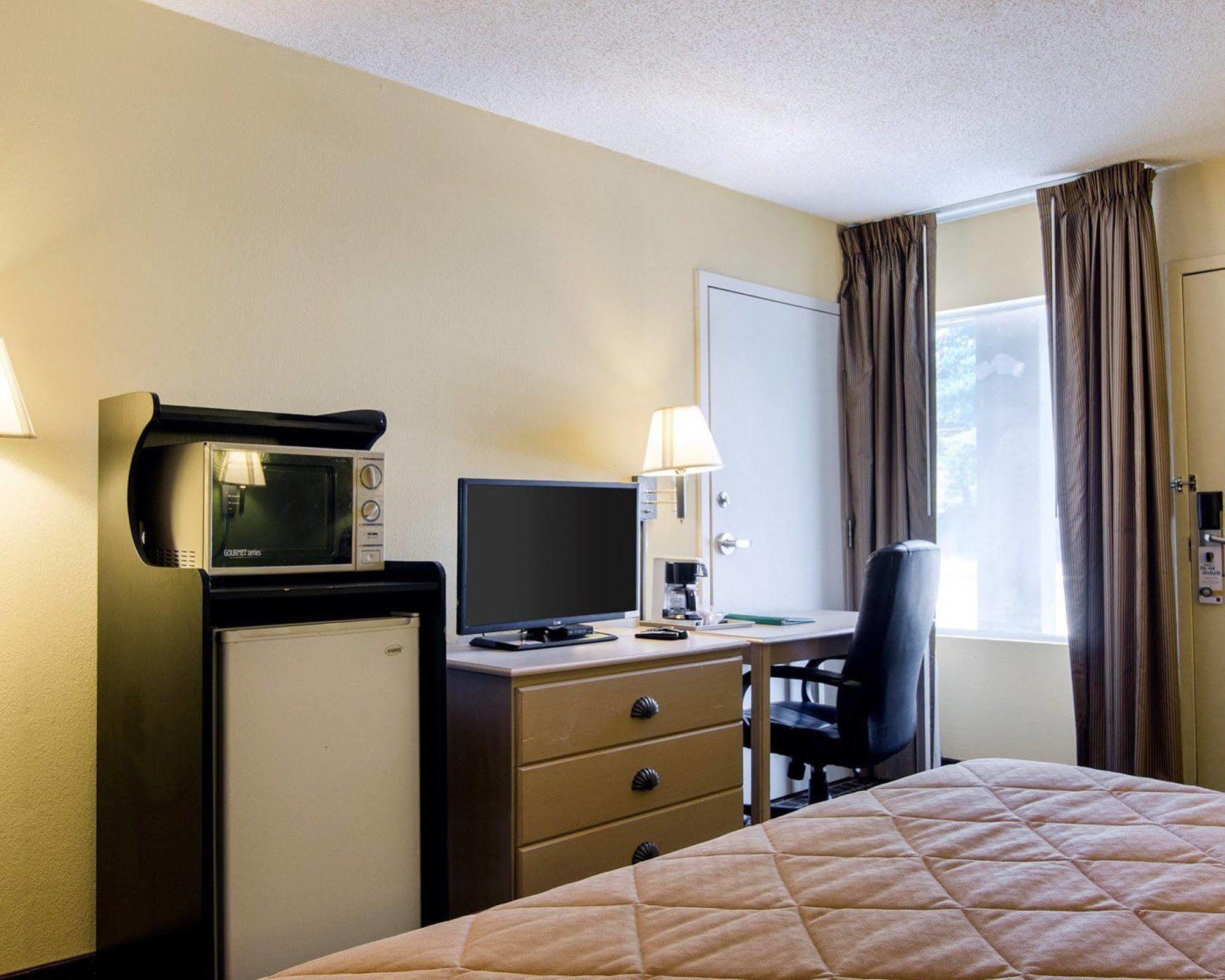 Quality Inn Merriam Kansas Dış mekan fotoğraf